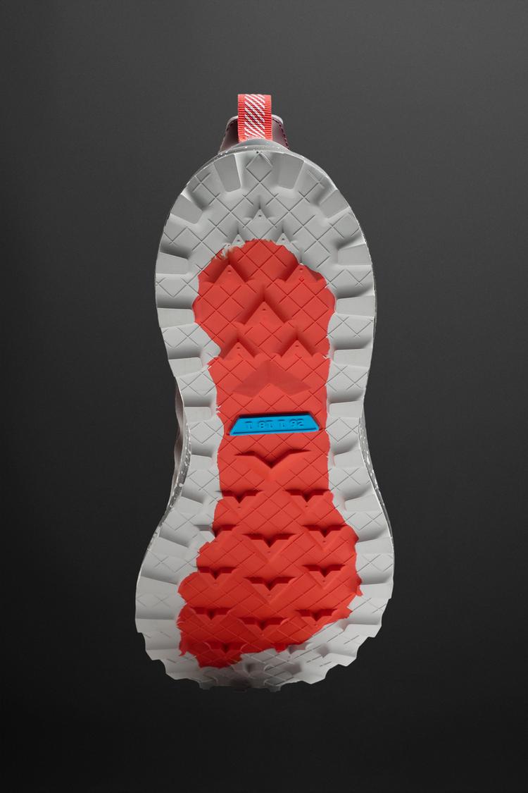 Zara Trail Running Trainers