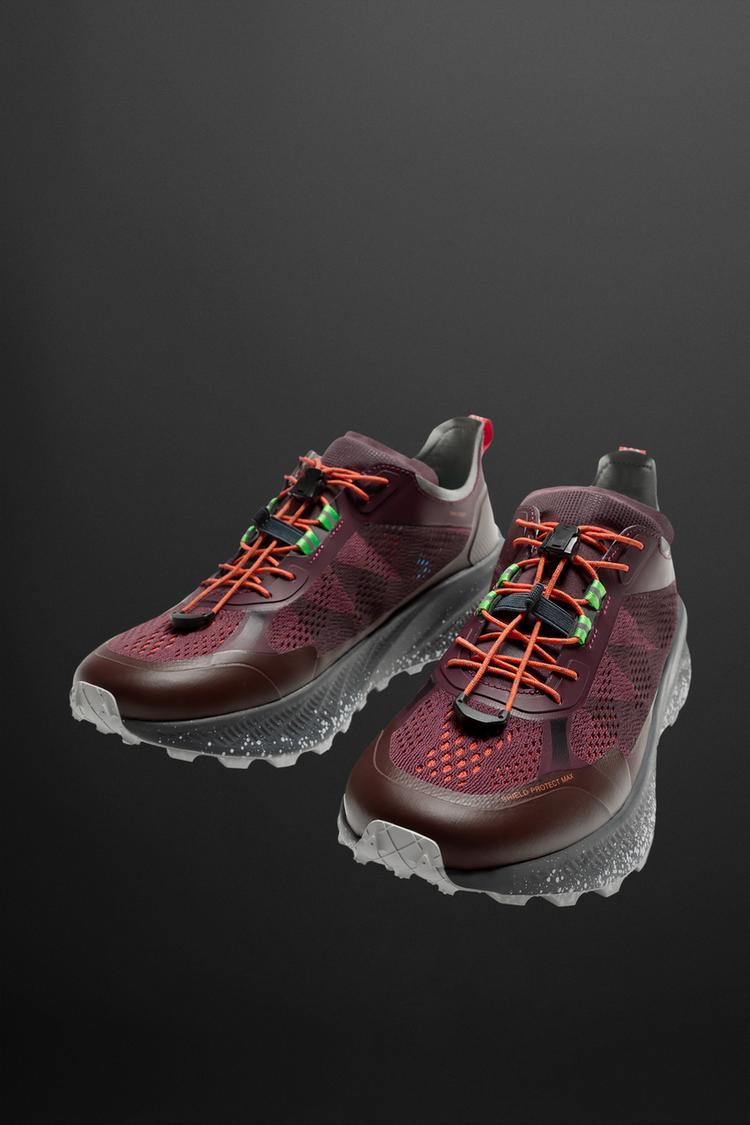 Zara Trail Running Trainers