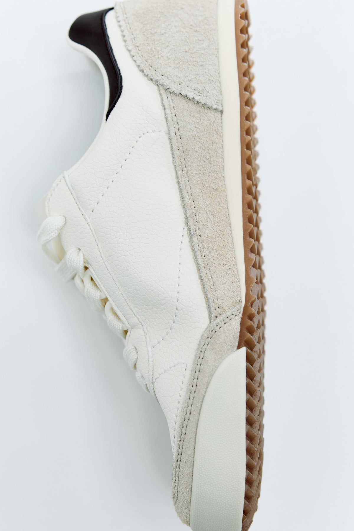 Zara Contrast Sneakers