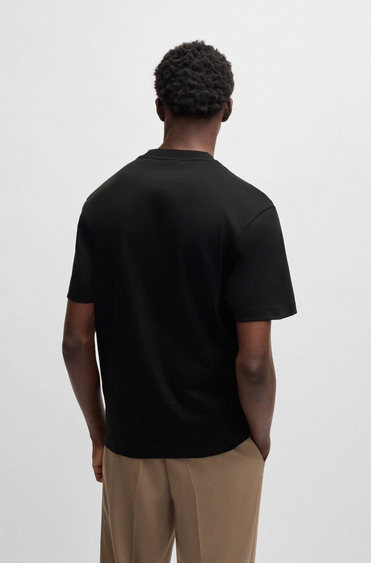 Hugo Boss Regular With Fit Metal Logo Pocket Tshirt